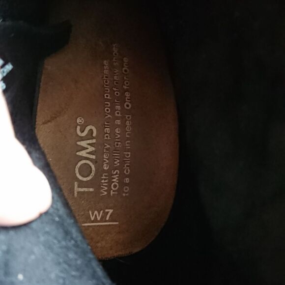 Toms black suede booties size 7 - Picture 8 of 12